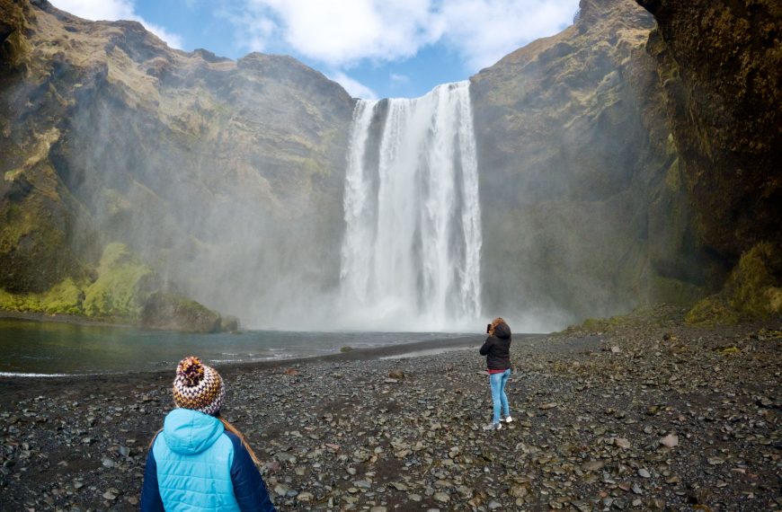 Sjólheimajökull und Skógafoss… unsere ersten typisch isländischen Hotspots