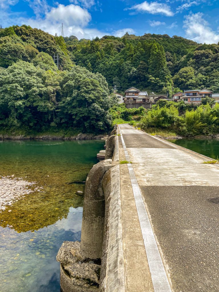 spezielles, flutsicheres Brückendesign