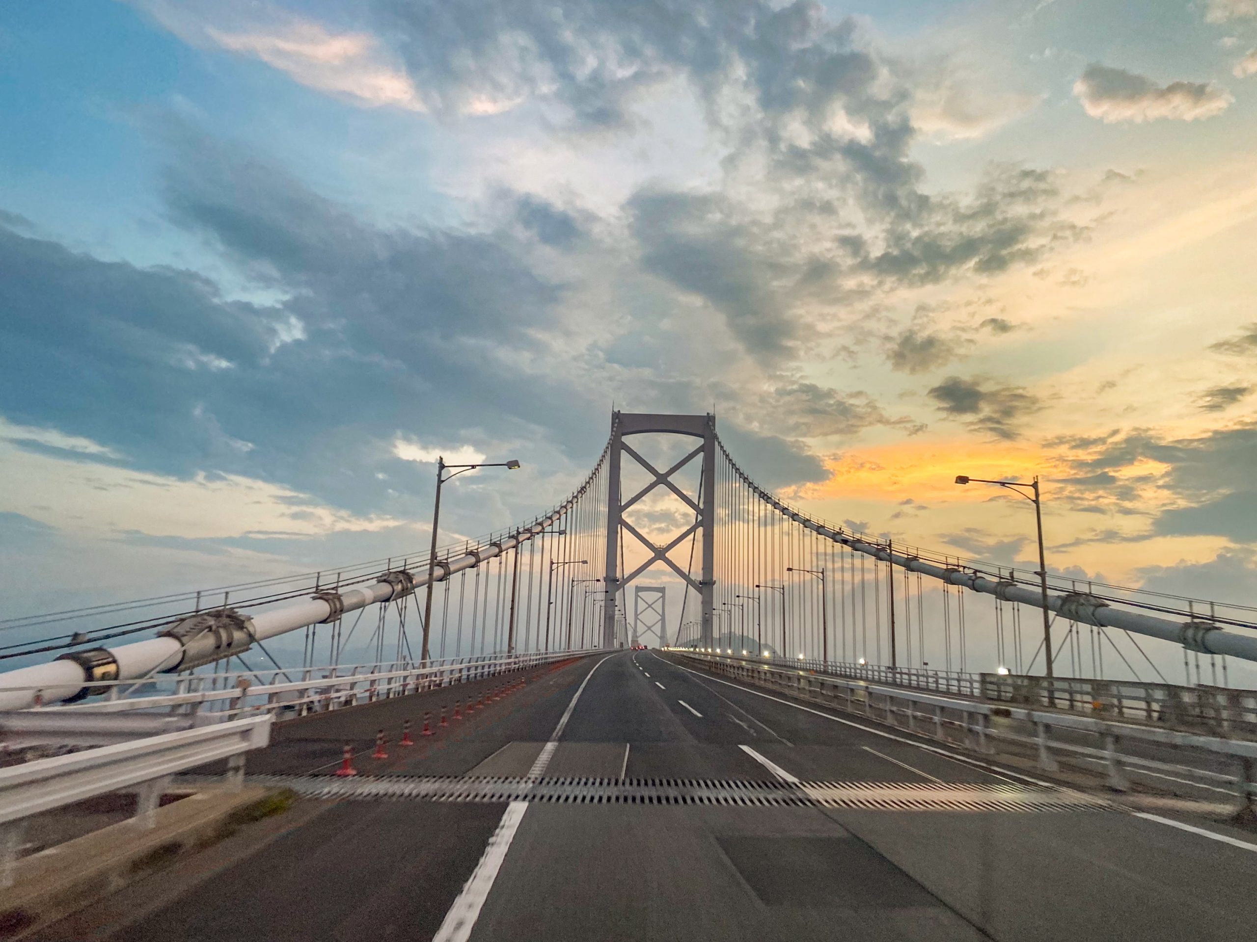 sieht normal aus, aber die Spuren sind wesentlich enger als in Deutschland 