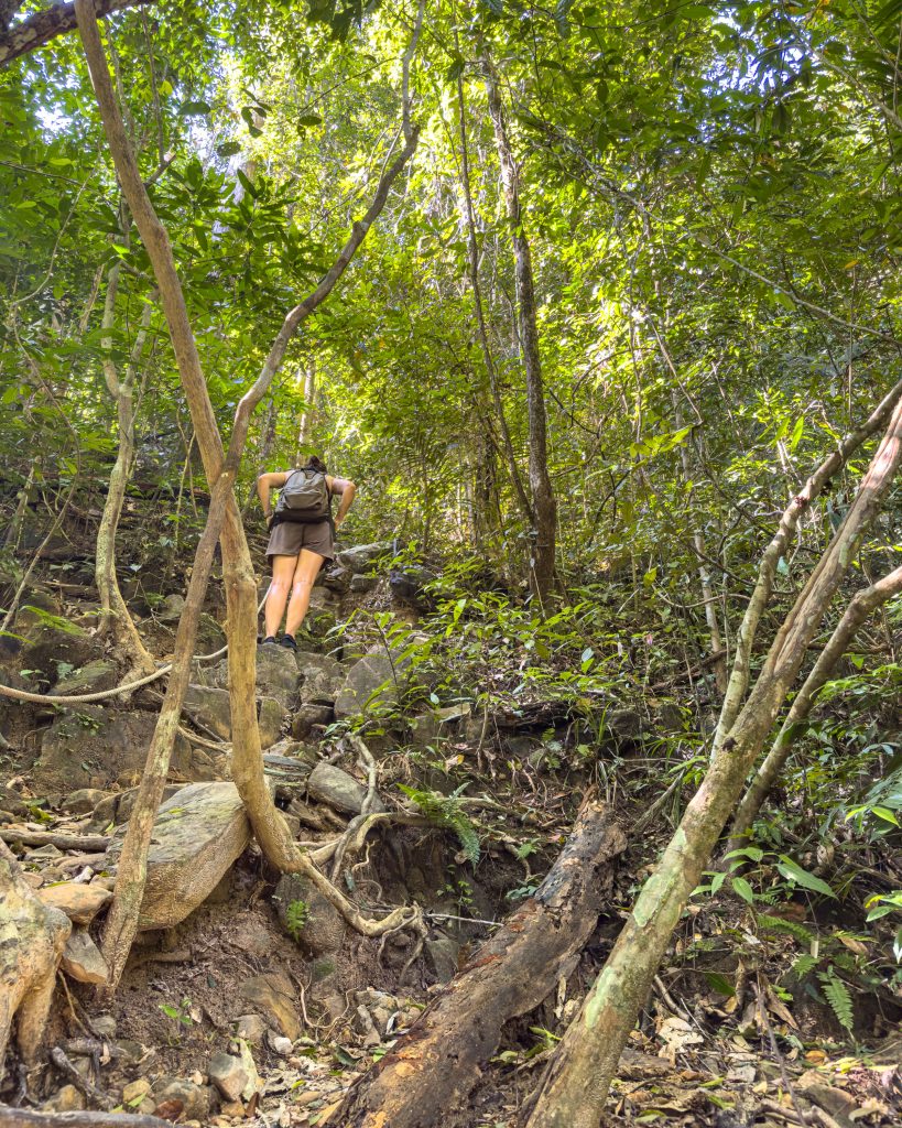 Gunung Machinchang Wanderung