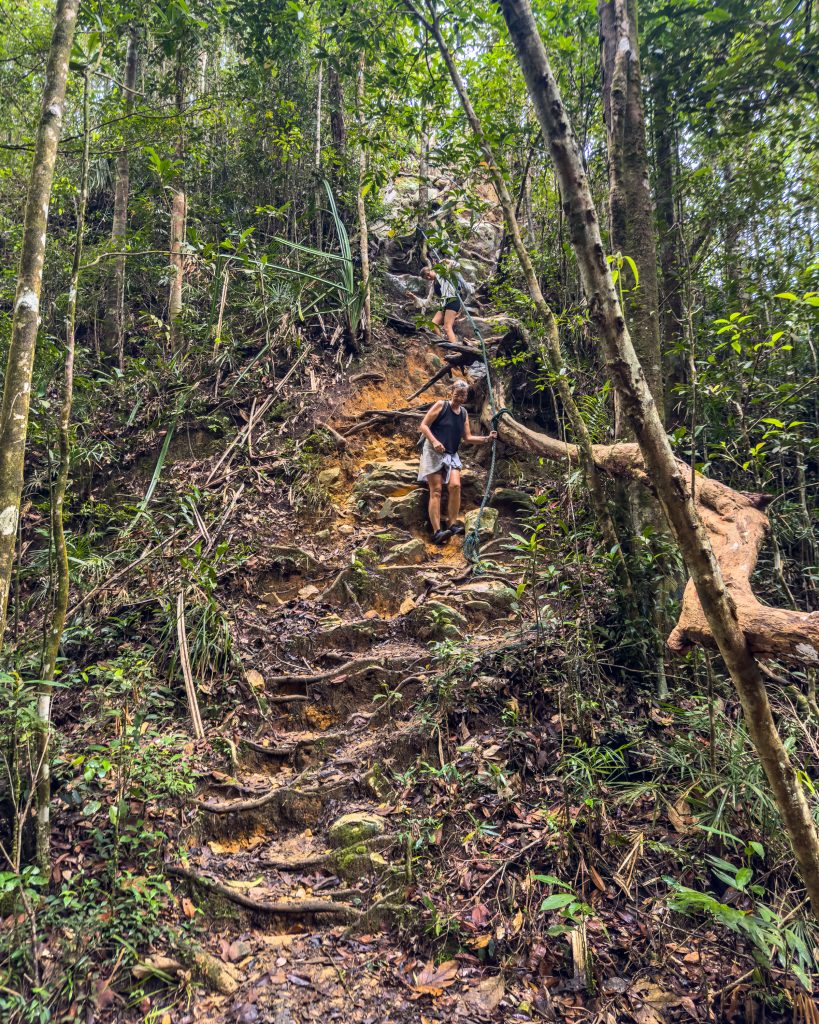 Gunung Santubong Wanderung
