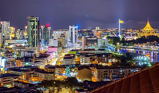 orang-utans borneo kuching semenggoh